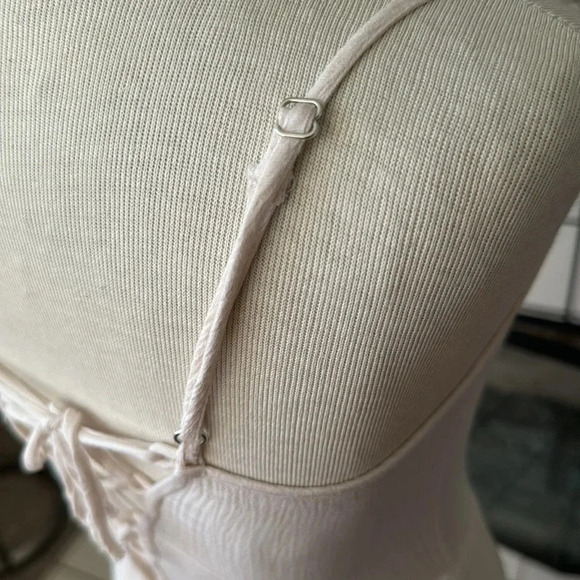 H & M Coachella maxi dress ivory bone color size 2 - Picture 8 of 8